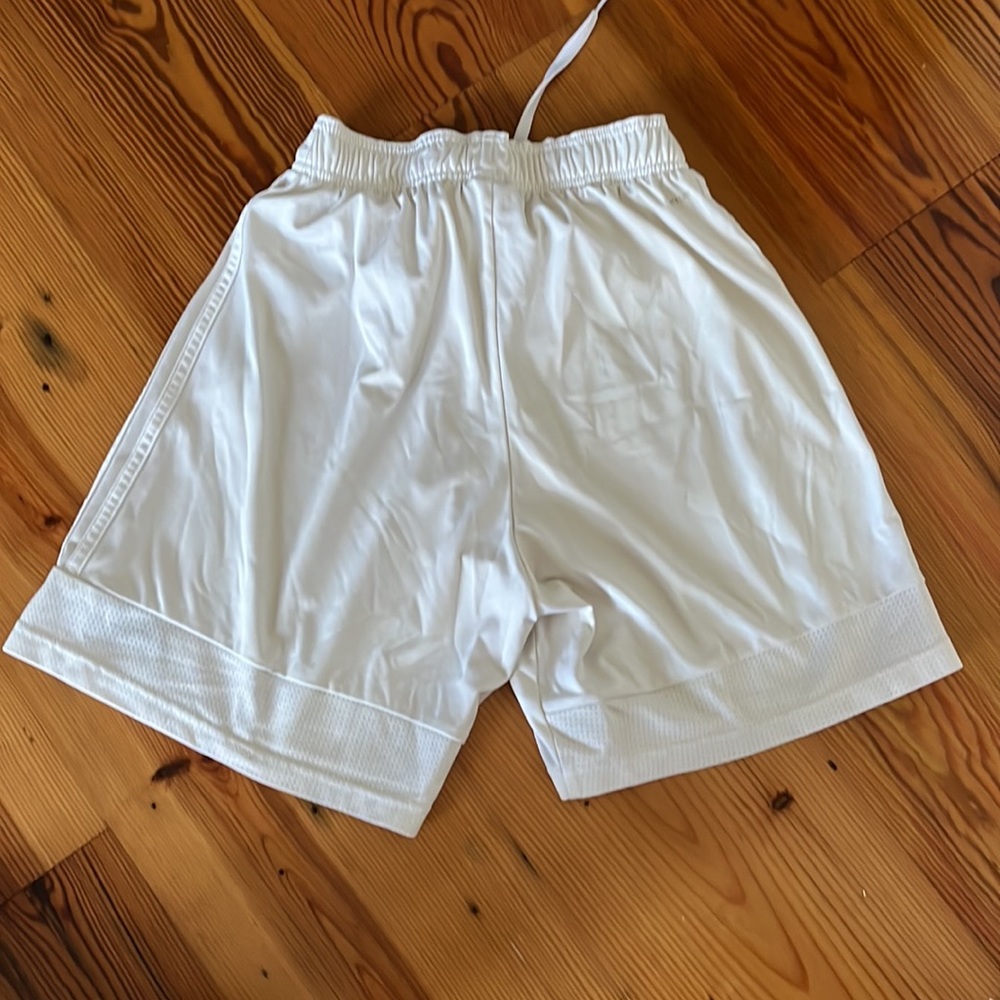 Shorts - Picture 2 of 3